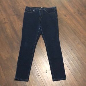 Levi’s Shaping Skinny Jeans